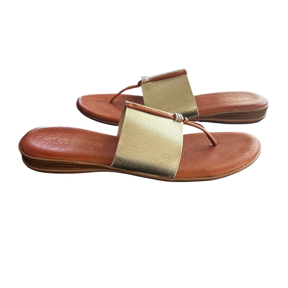 Andre Assous Gold Tan Leather Thong Sandals Made in Spain Size 9 Low Wedge Slide